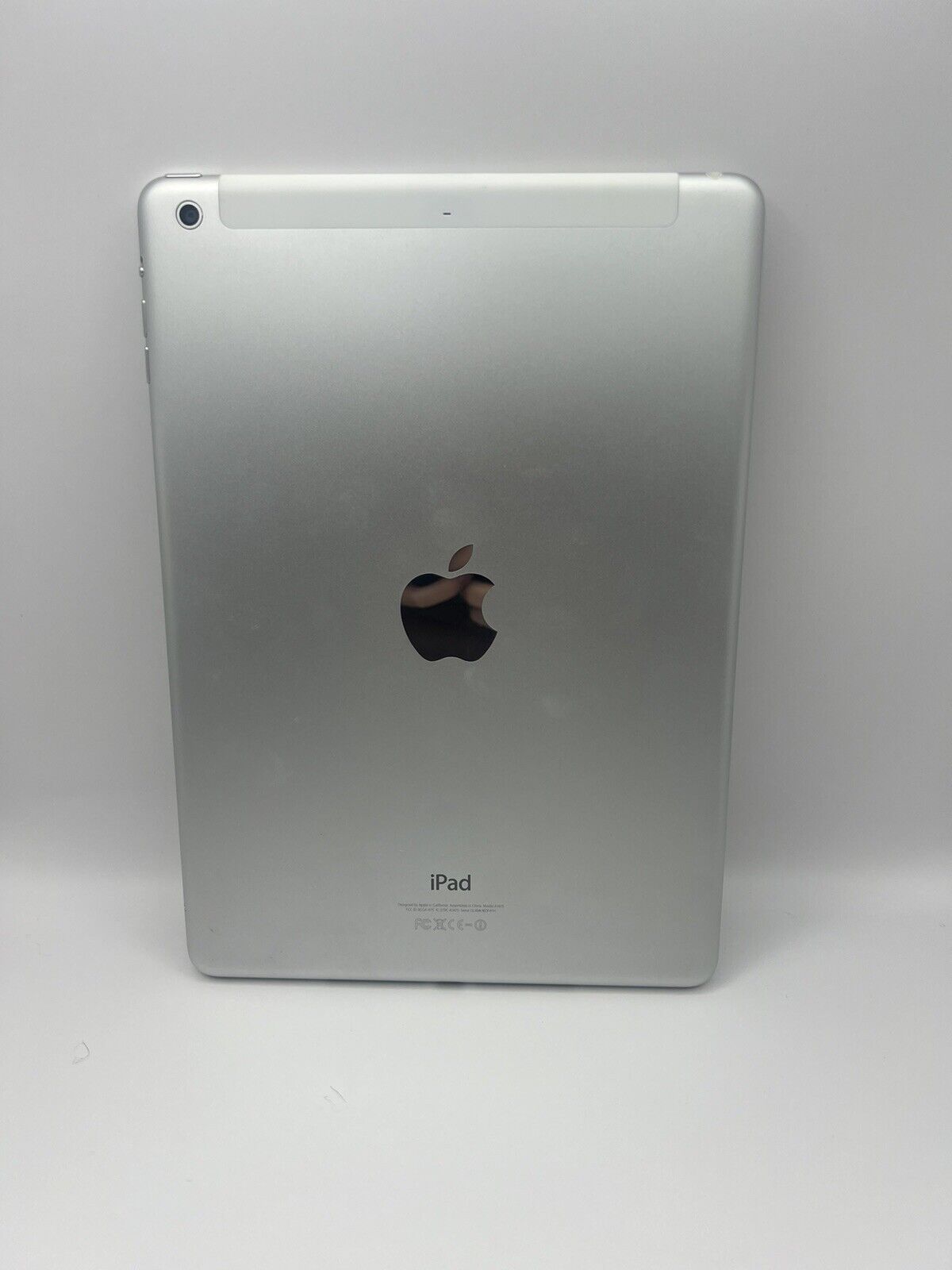 Apple iPad Air 1st Gen. 128GB, Wi-Fi + Cellular (Unlocked), 9.7in