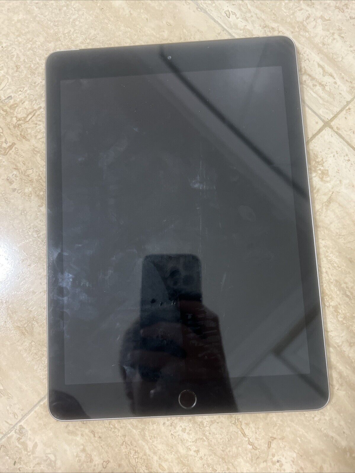 Apple iPad 6th Gen. 32GB, Wi-Fi + Cellular , 9.7in - (AU Stock)