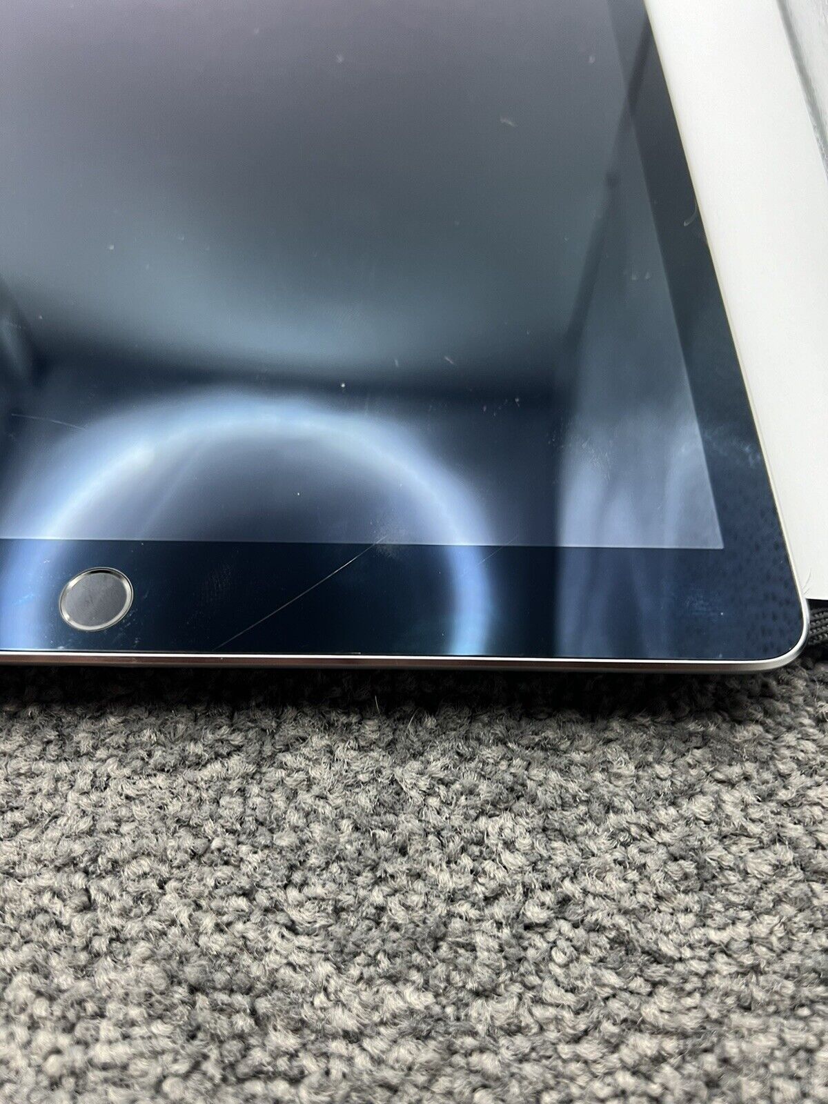 Apple iPad Pro 1st Gen. 256GB, Wi-Fi, 12.9 in - Space Grey (AU Stock)