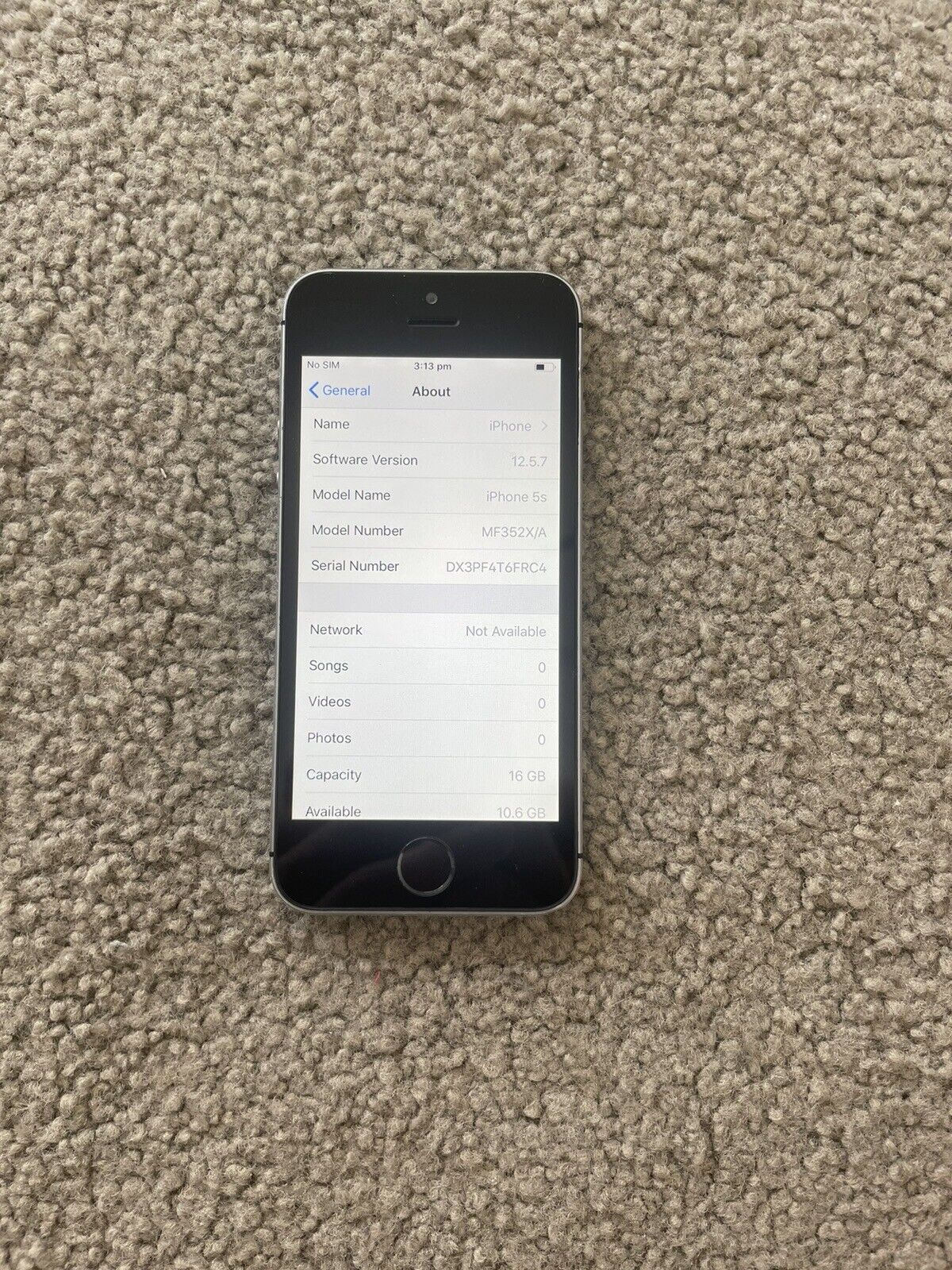 Apple iPhone 5s - 16GB - Space Grey (Telstra Locked)