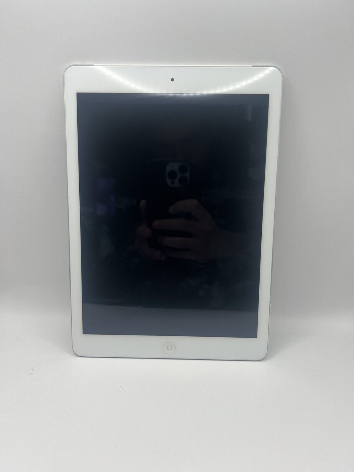 Apple iPad Air 1st Gen. 32GB, Wi-Fi, 9.7in - (AU Stock)