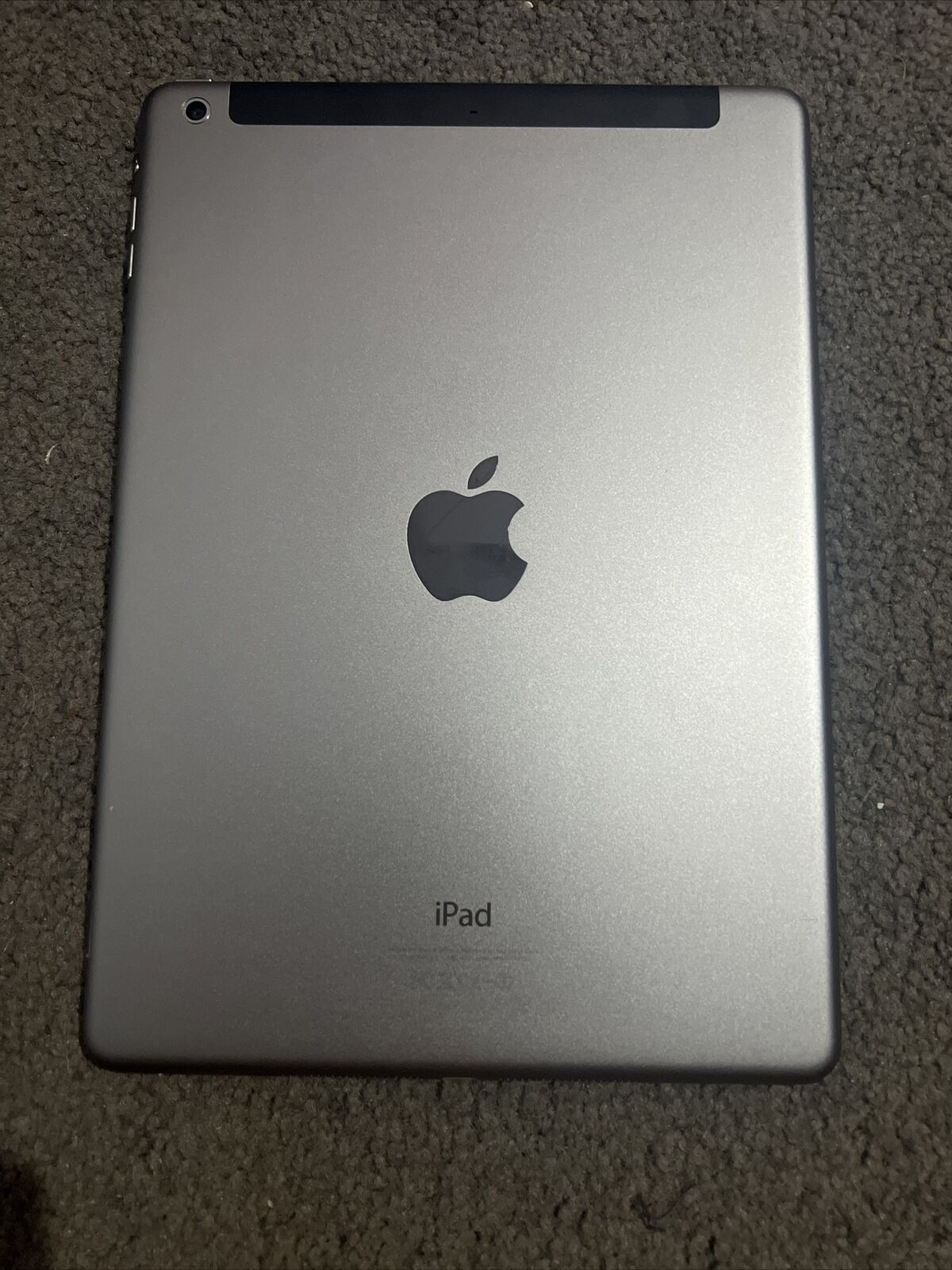 Apple iPad Air 1st Gen. 64GB, Wi-Fi + Cellular (Unlocked), 9.7in