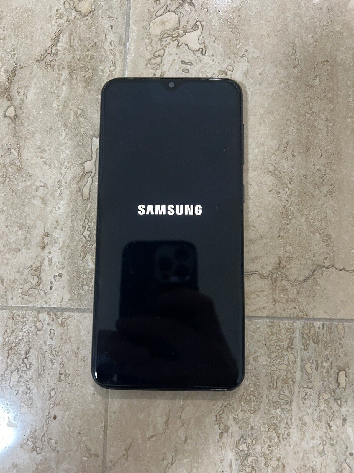 Samsung Galaxy A20 32gb (Telstra Lock) Good Condition