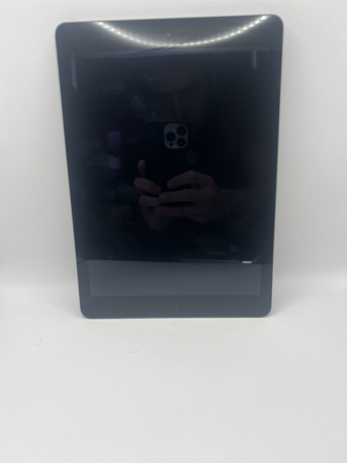 Apple iPad Air 1st Gen. 128GB, Wi-Fi + Cellular (Unlocked), 9.7in